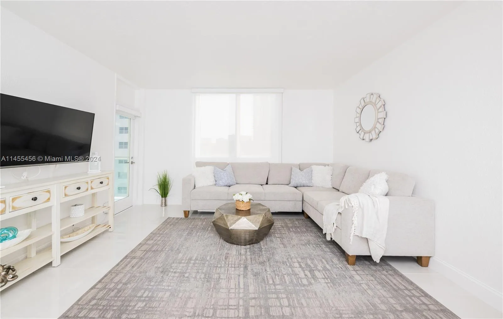 3801 S Ocean Dr # 7O, Hollywood, FL 33019 photo 2