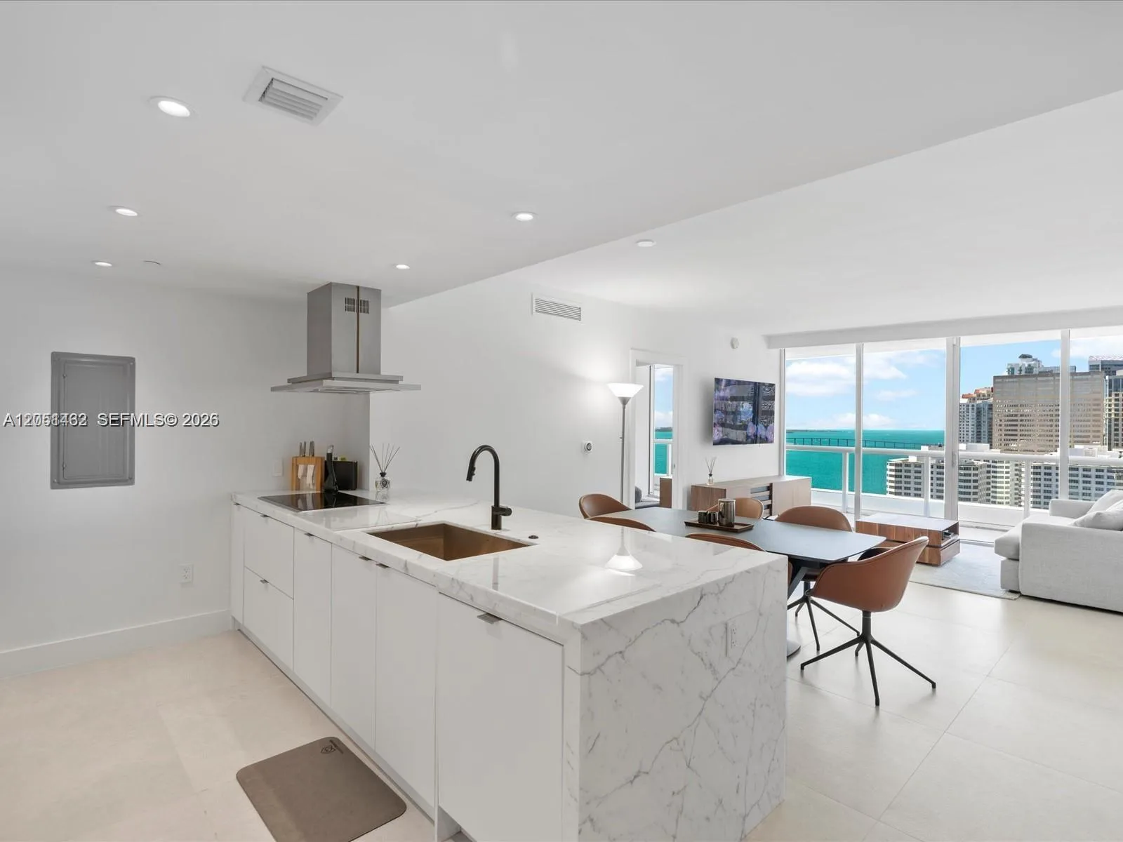 495 Brickell Ave # 2305, Miami, FL 33131 photo 3