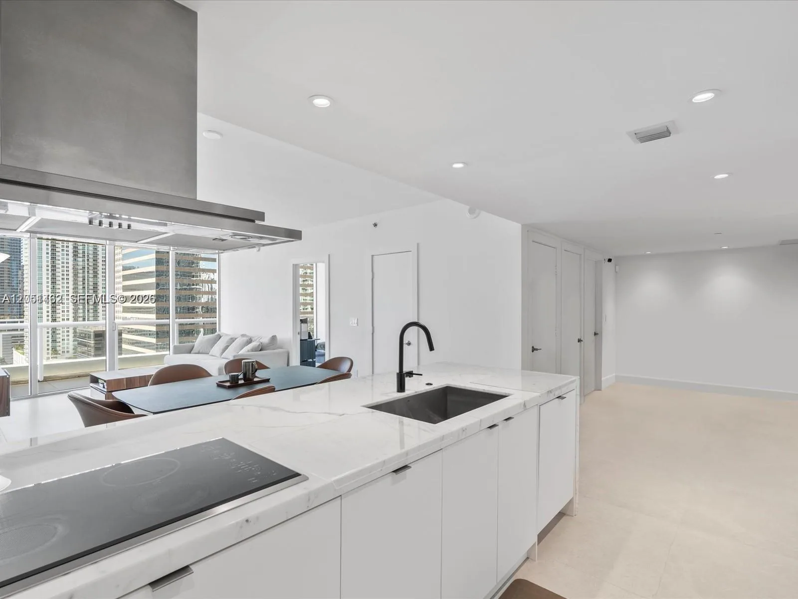 495 Brickell Ave # 2305, Miami, FL 33131 photo 4