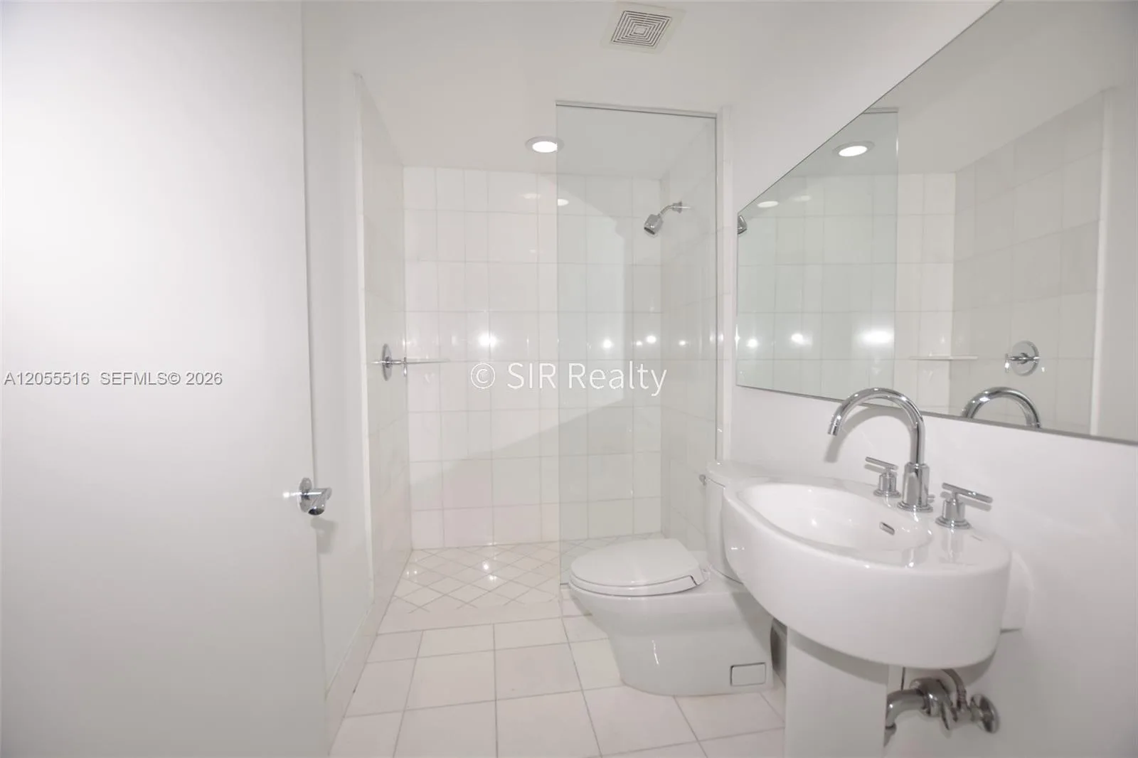 2950 NE 188th St # 336, Aventura, FL 33180 photo 4