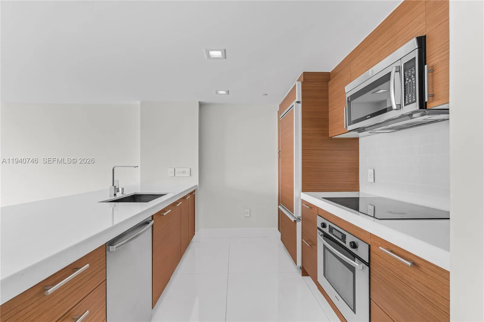50 Biscayne Blvd # 3601, Miami, FL 33132 photo 3