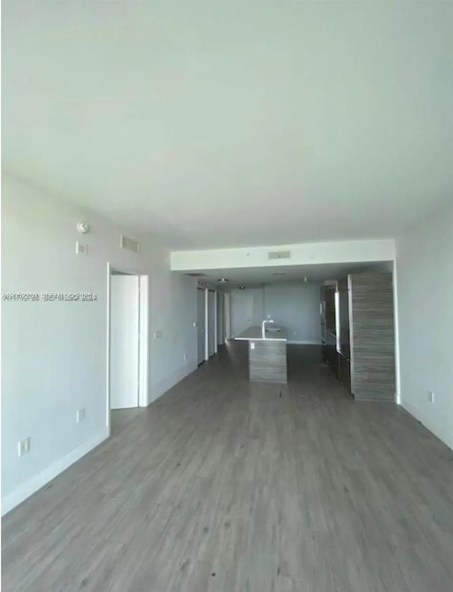 460 NE 28th St # 906, Miami, FL 33137 photo 2
