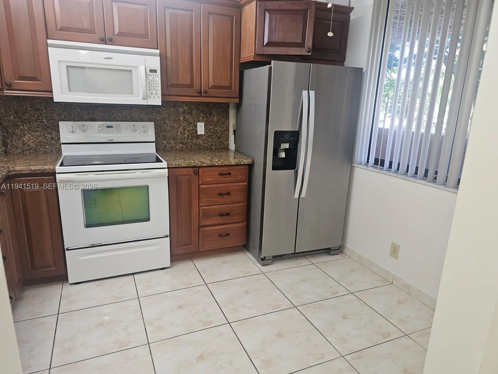8592 W Sunrise Blvd # 209, Plantation, FL 33322 photo 4