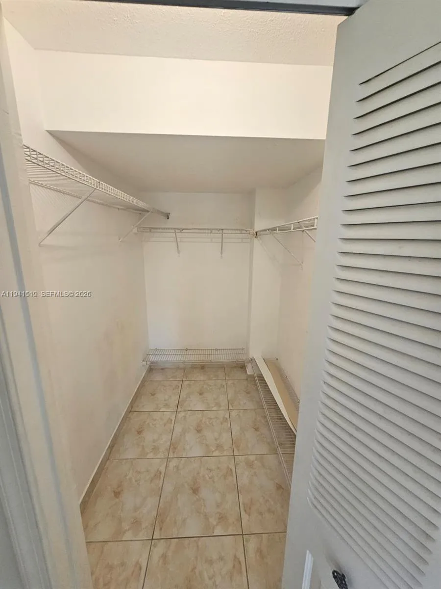 8592 W Sunrise Blvd # 209, Plantation, FL 33322 photo 6