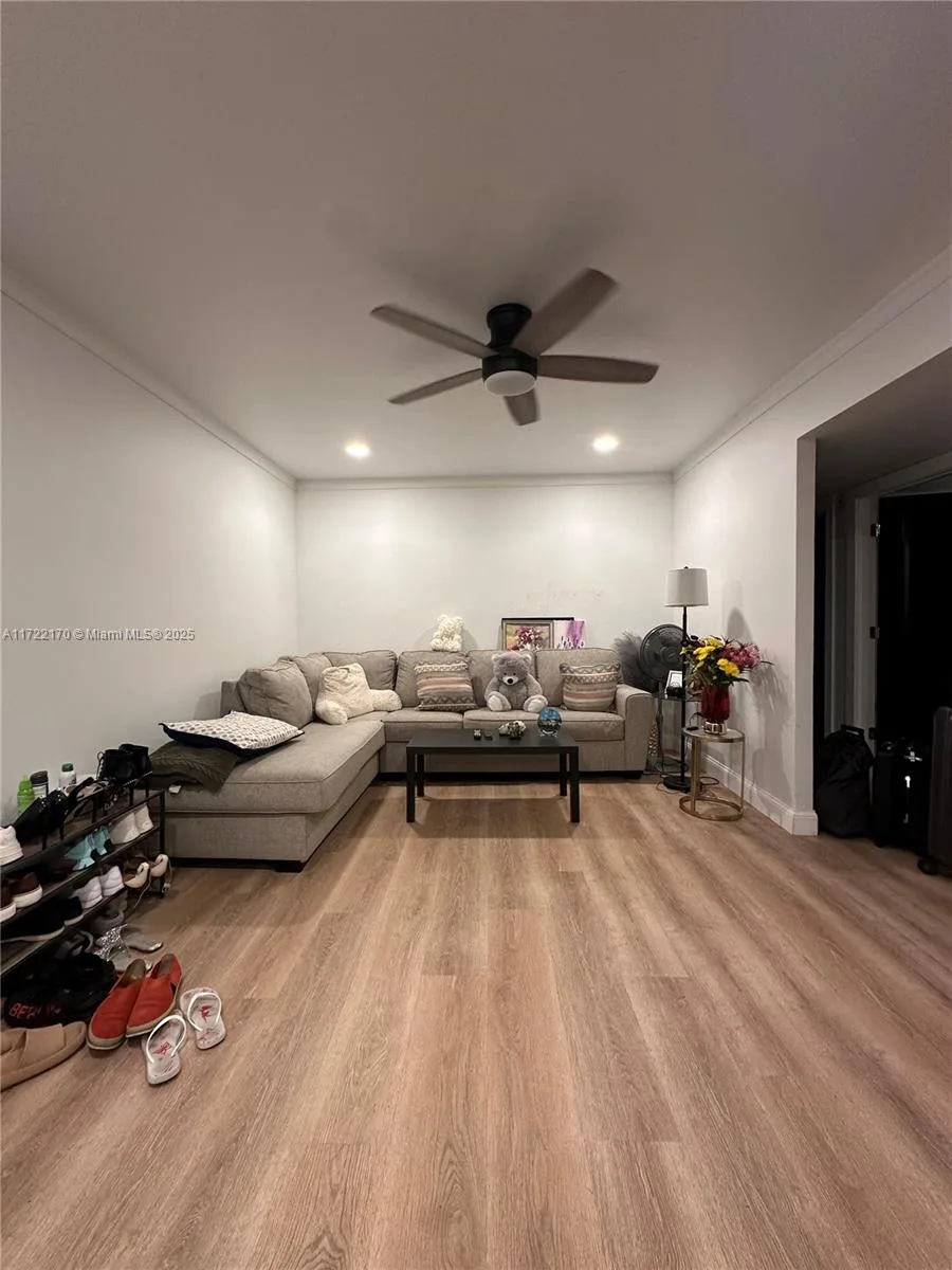 5100 SW 41st St # 328, Pembroke Park, FL 33023 photo 2