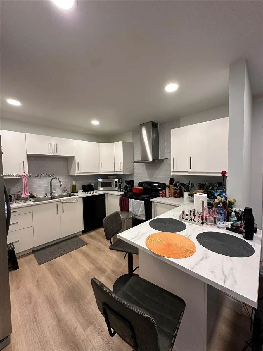 5100 SW 41st St # 328, Pembroke Park, FL 33023 photo 4