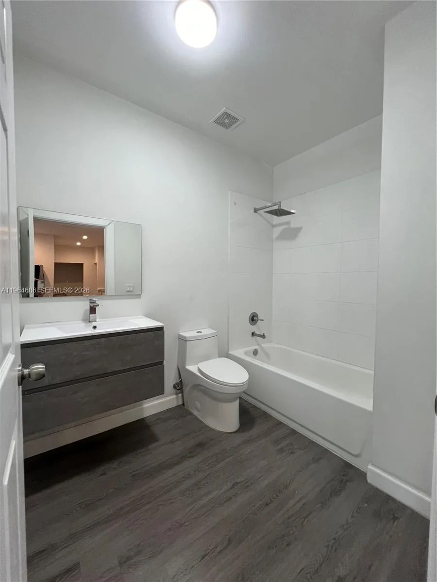 2311 NW 22nd Ave # 405, Miami, FL 33142 photo 2