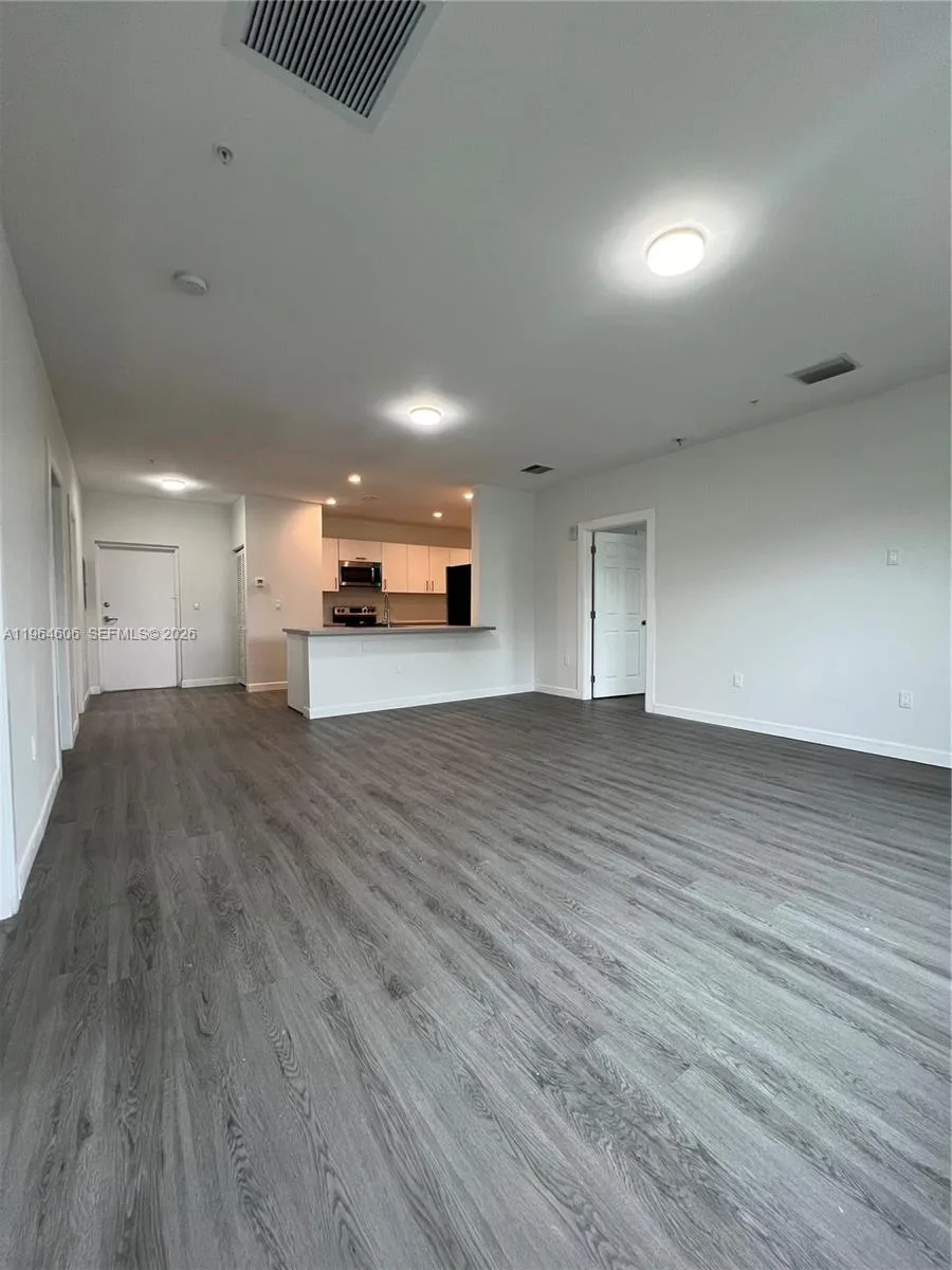 2311 NW 22nd Ave # 405, Miami, FL 33142 photo 4