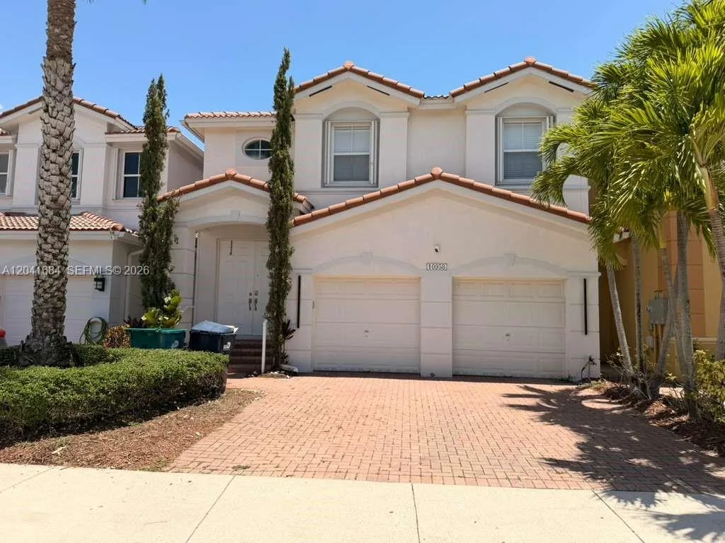 10958 NW 86th Ter, Doral, FL 33178