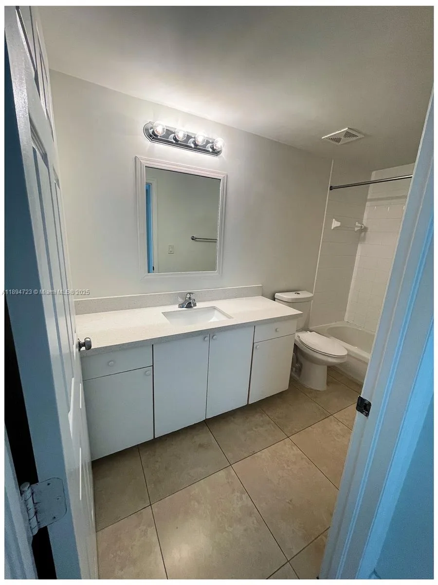 50 Menores Ave # 717, Coral Gables, FL 33134 photo 12