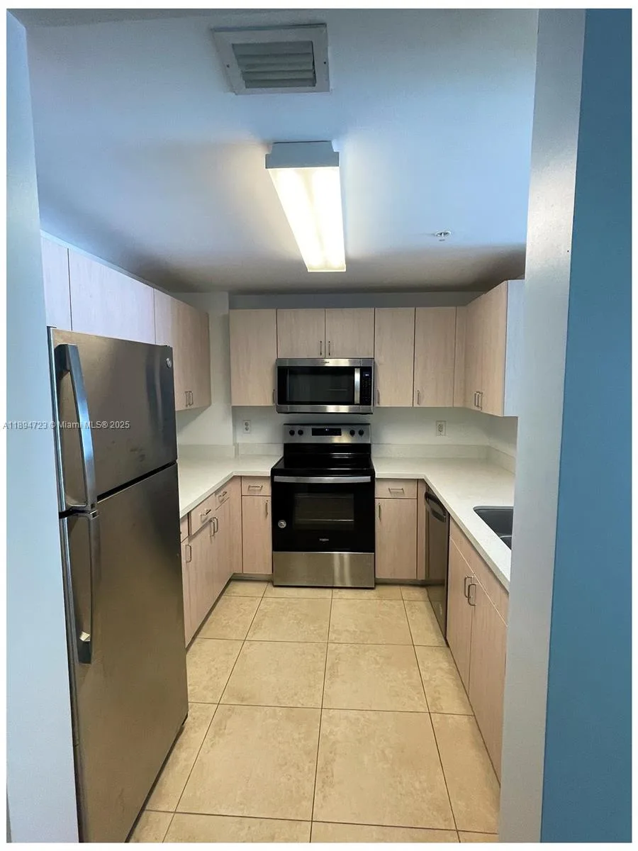 50 Menores Ave # 717, Coral Gables, FL 33134 photo 8