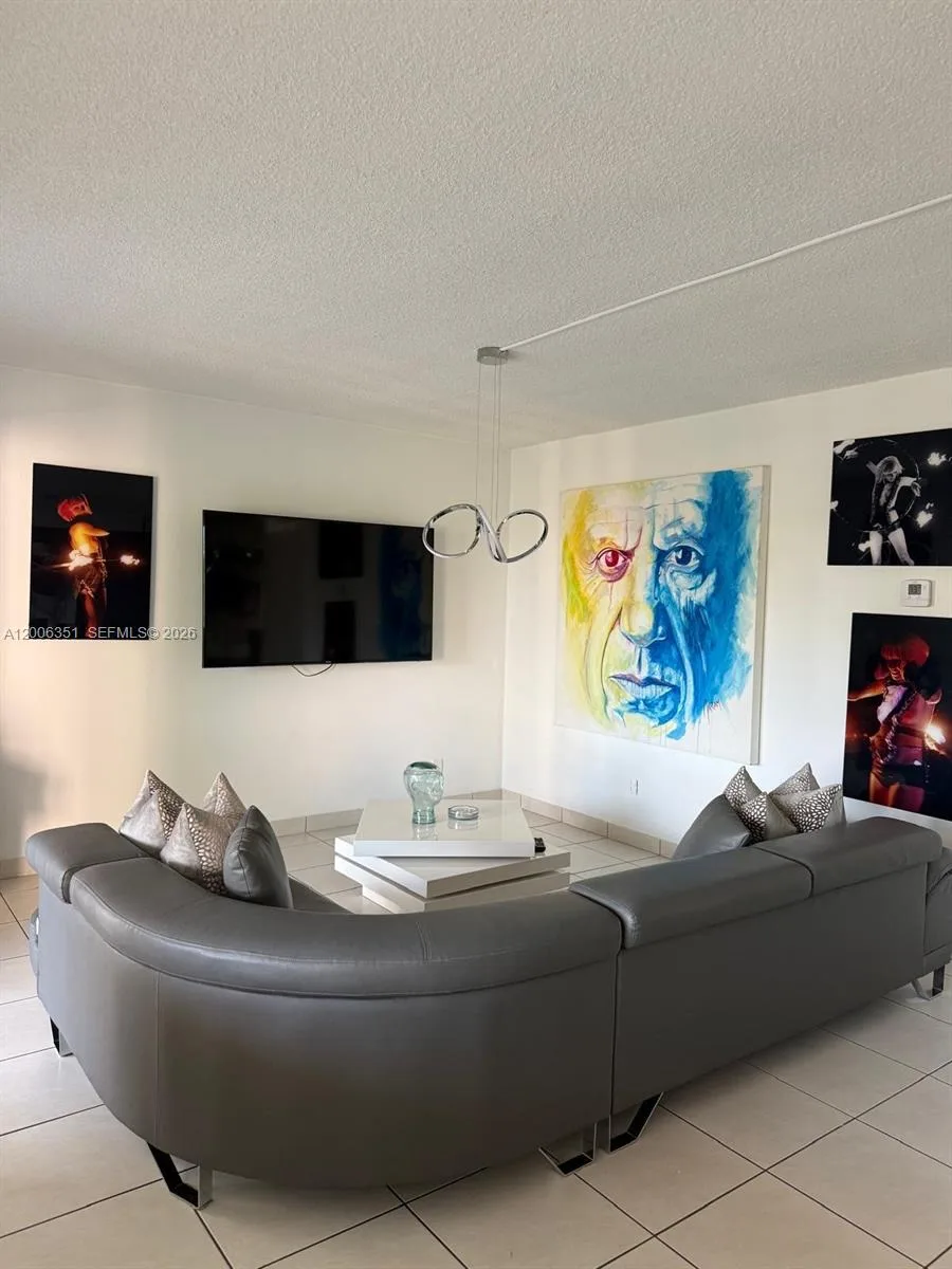 200 NE 12th Ave # 7E, Hallandale Beach, FL 33009 photo 4