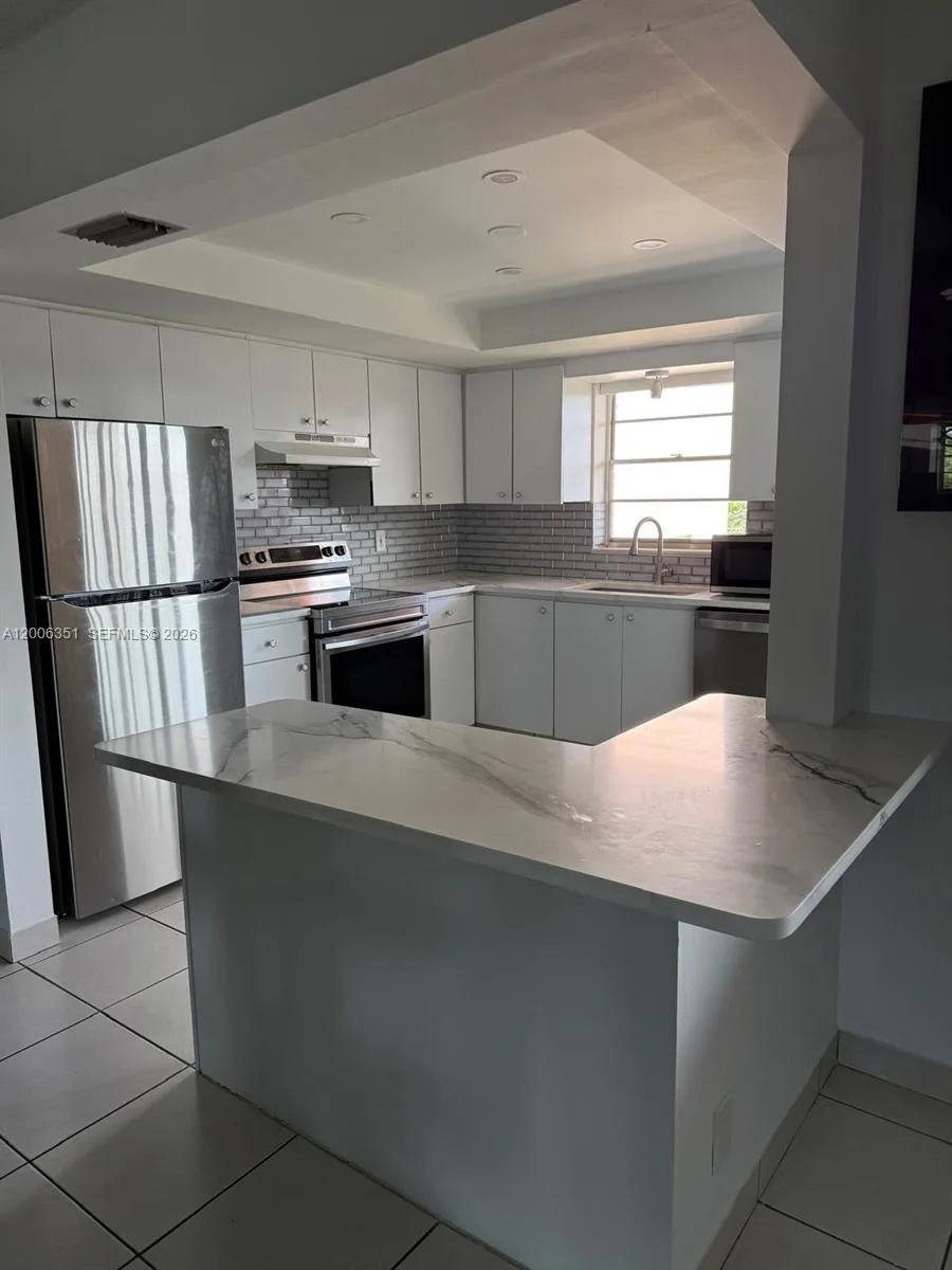 200 NE 12th Ave # 7E, Hallandale Beach, FL 33009 photo 5