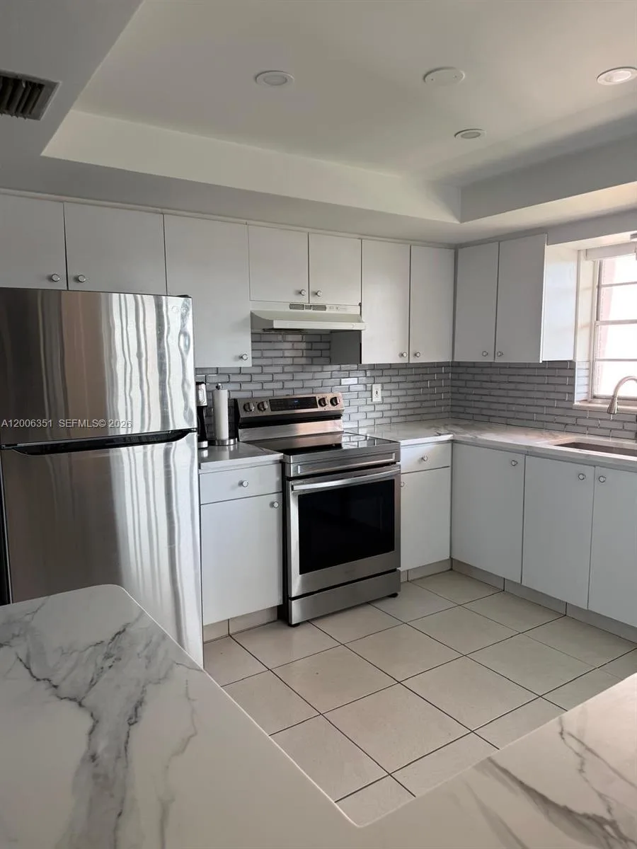 200 NE 12th Ave # 7E, Hallandale Beach, FL 33009 photo 6