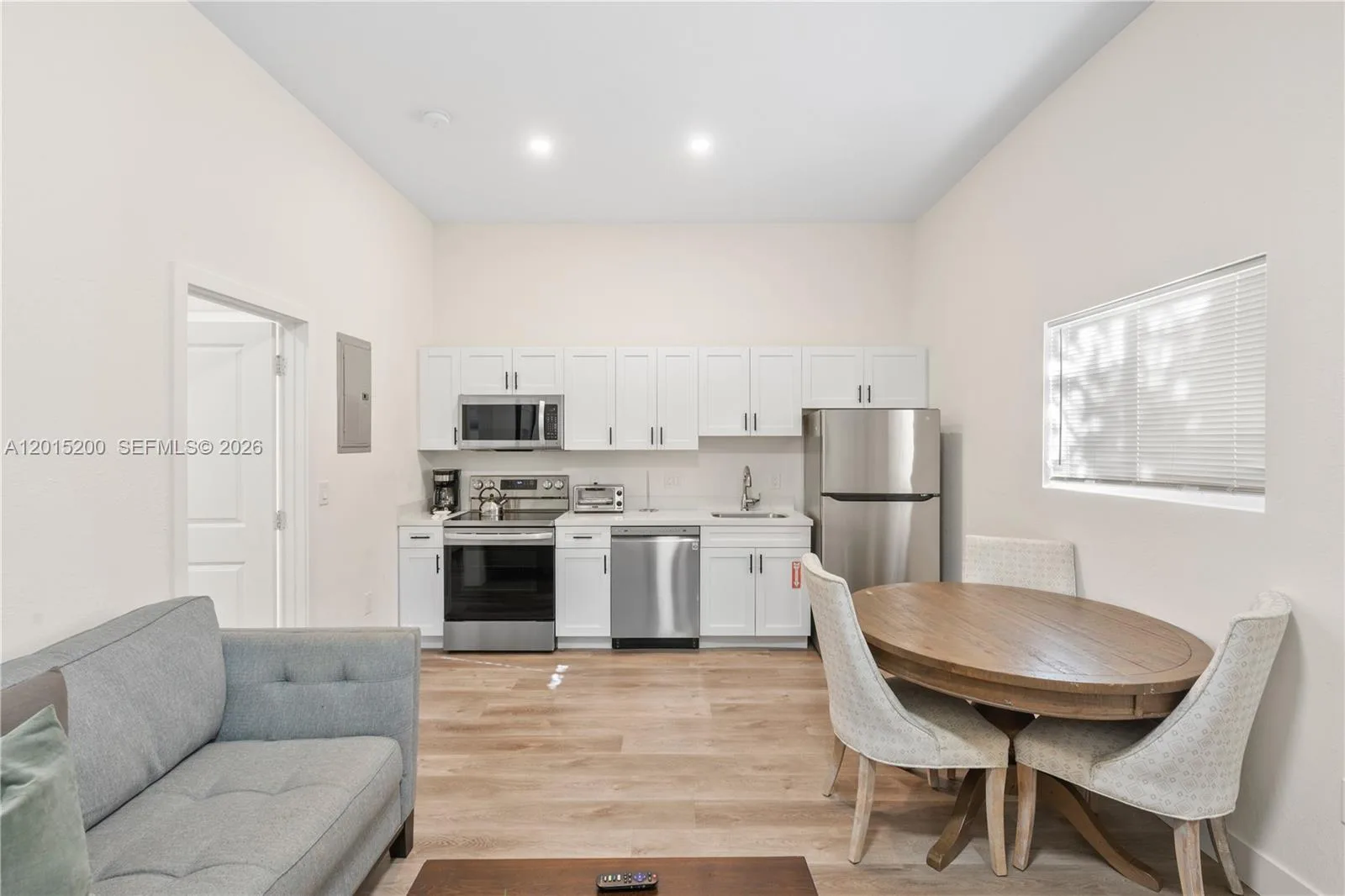 830 SE 14th St # 3, Fort Lauderdale, FL 33316 photo 5