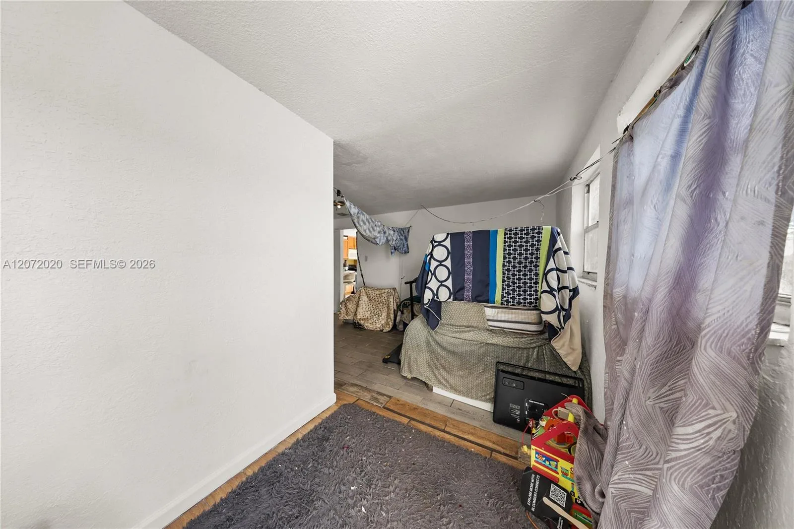 2151 NW 42nd St, Miami, FL 33142 photo 11