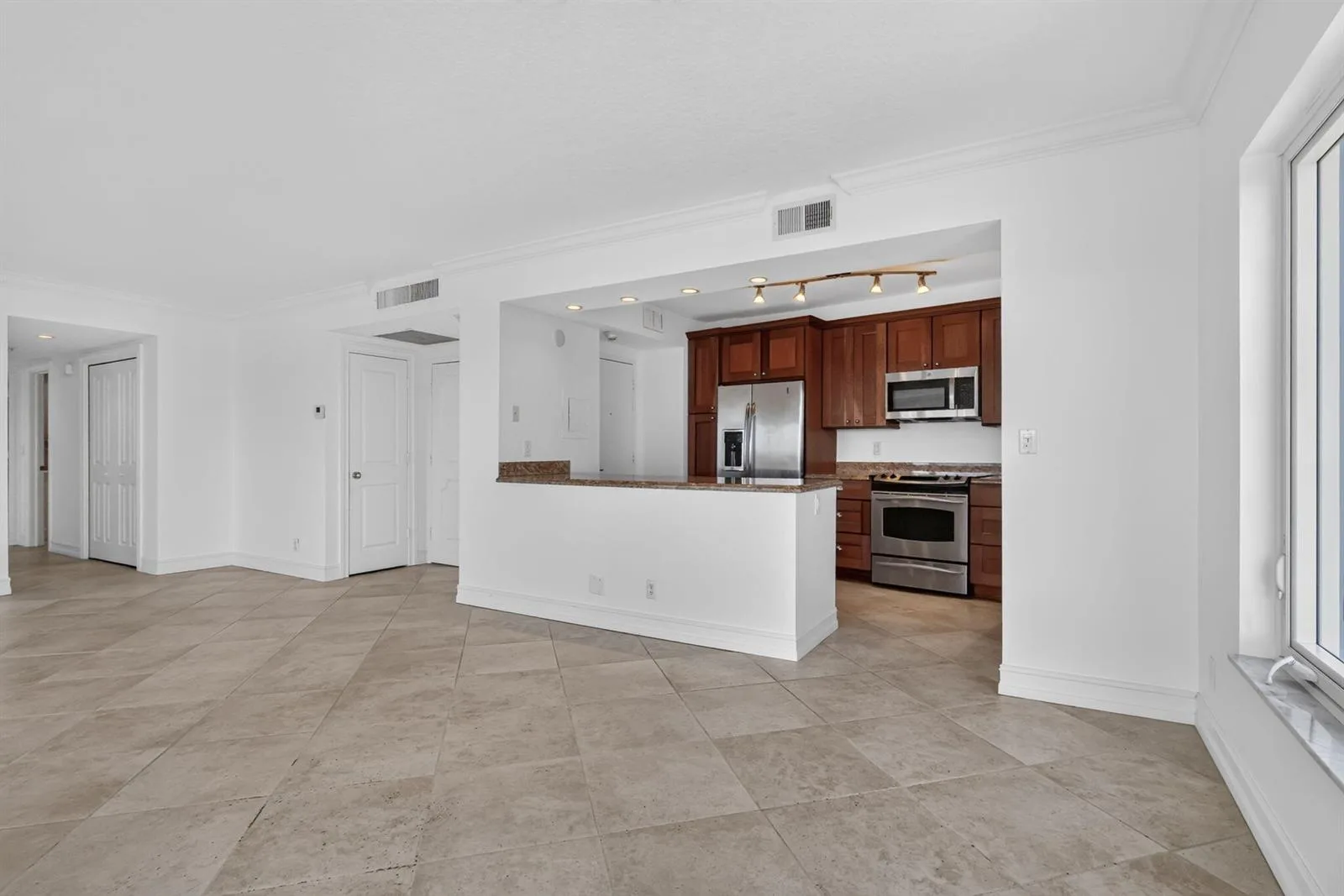 555 SE 6TH Avenue # 4F, Delray Beach, FL 33483 photo 12