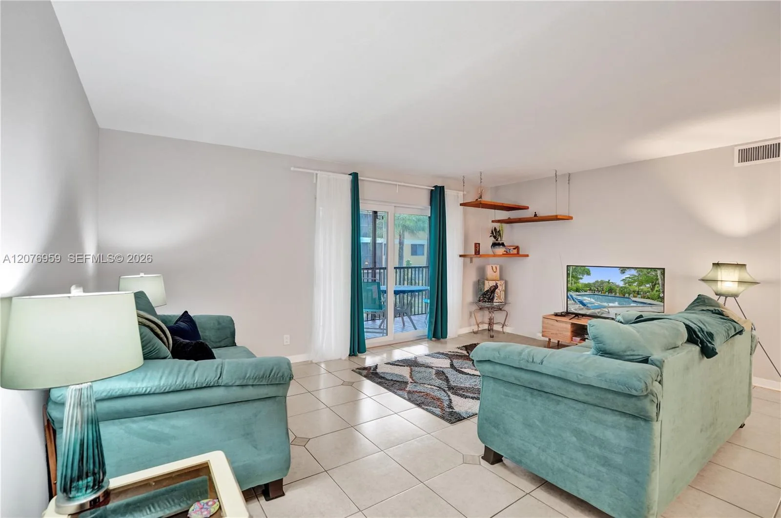 3017 N Oakland Forest Dr # 208, Oakland Park, FL 33309 photo 6