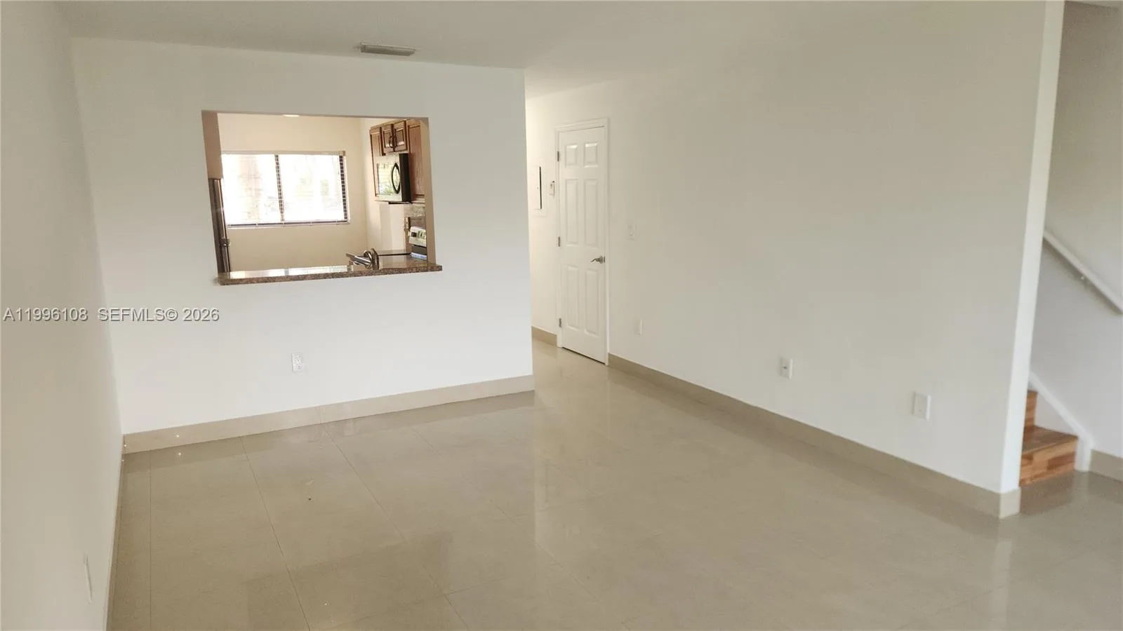 210 E Palm Cir E, Pembroke Pines, FL 33025 photo 4