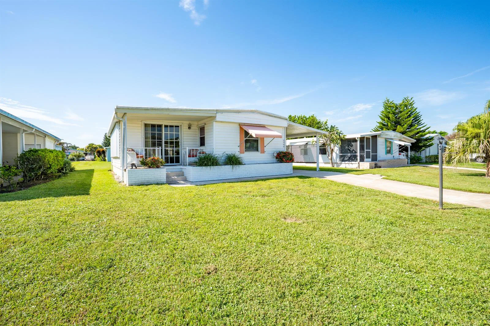 6948 SE DELEGATE Street, Hobe Sound, FL 33455 photo 3