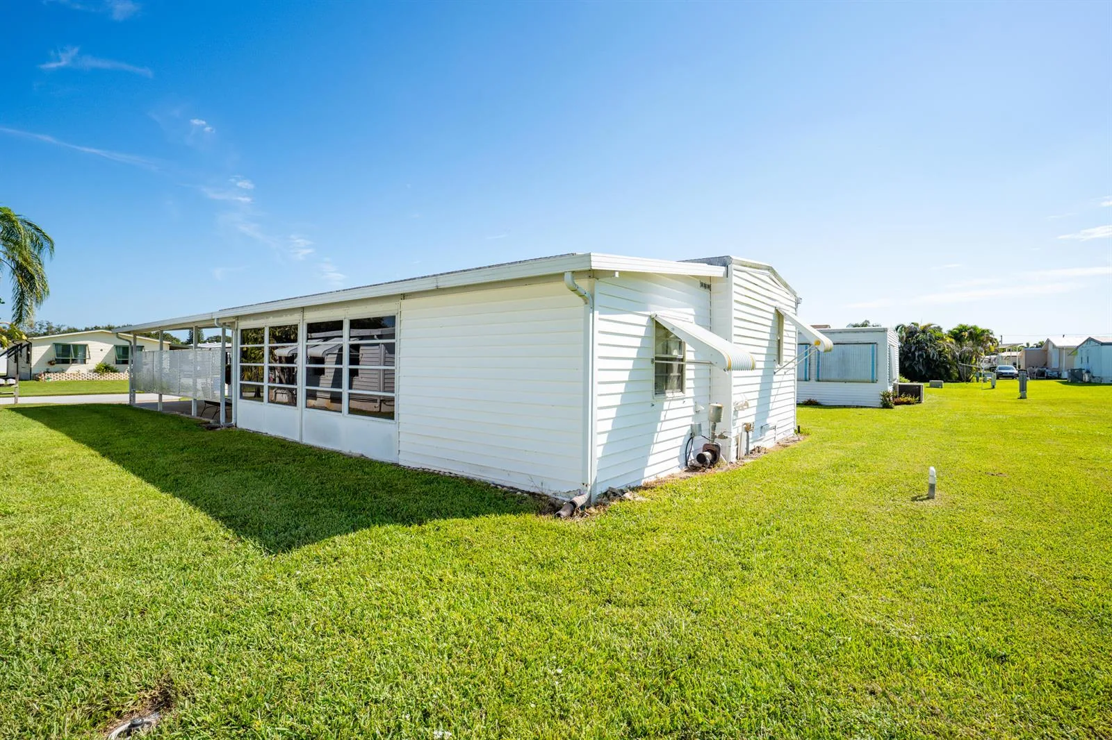 6948 SE DELEGATE Street, Hobe Sound, FL 33455 photo 4