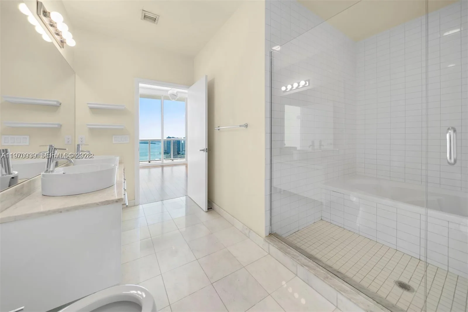 888 Biscayne Blvd # 4503, Miami, FL 33132 photo 10