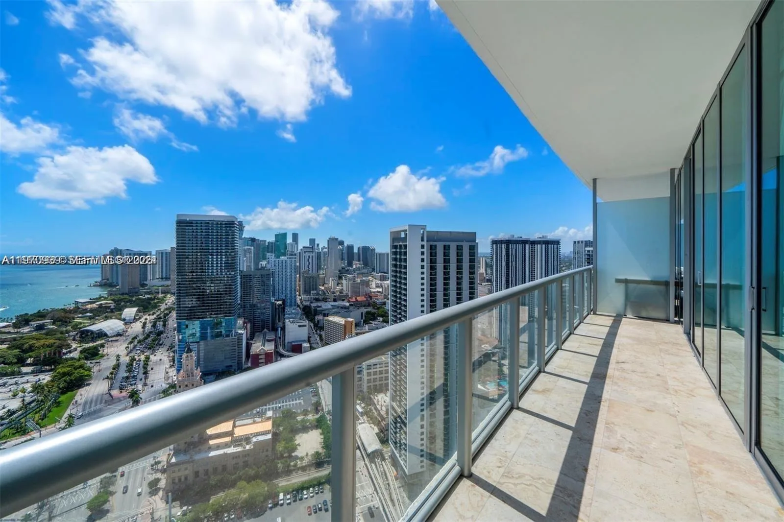 888 Biscayne Blvd # 4503, Miami, FL 33132 photo 2