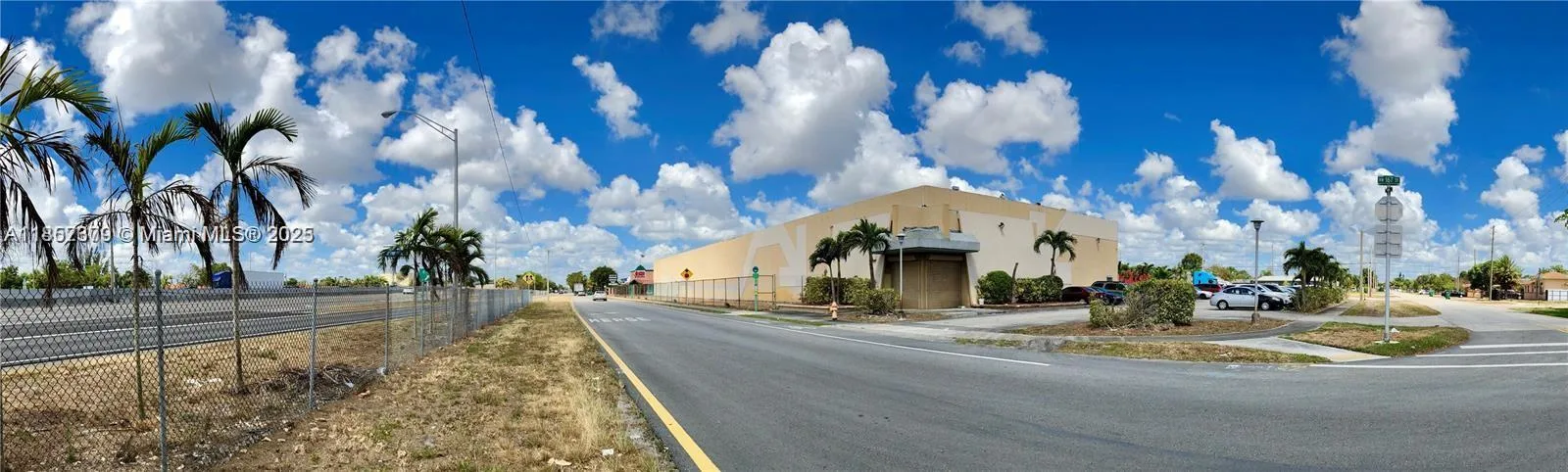 4401 NW 167 St, Miami Gardens, FL 33055 — zdjęcie 3