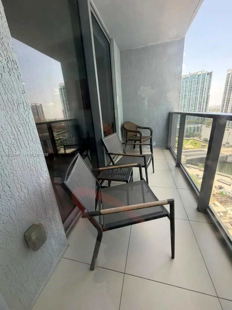 31 SE 6th St # 2604, Miami, FL 33131 photo 10