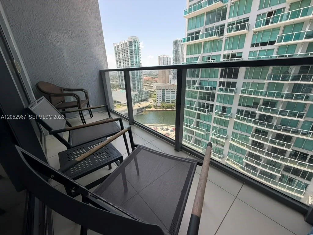 31 SE 6th St # 2604, Miami, FL 33131 photo 11