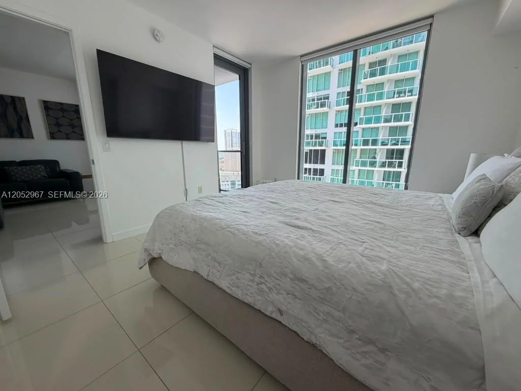 31 SE 6th St # 2604, Miami, FL 33131 photo 13