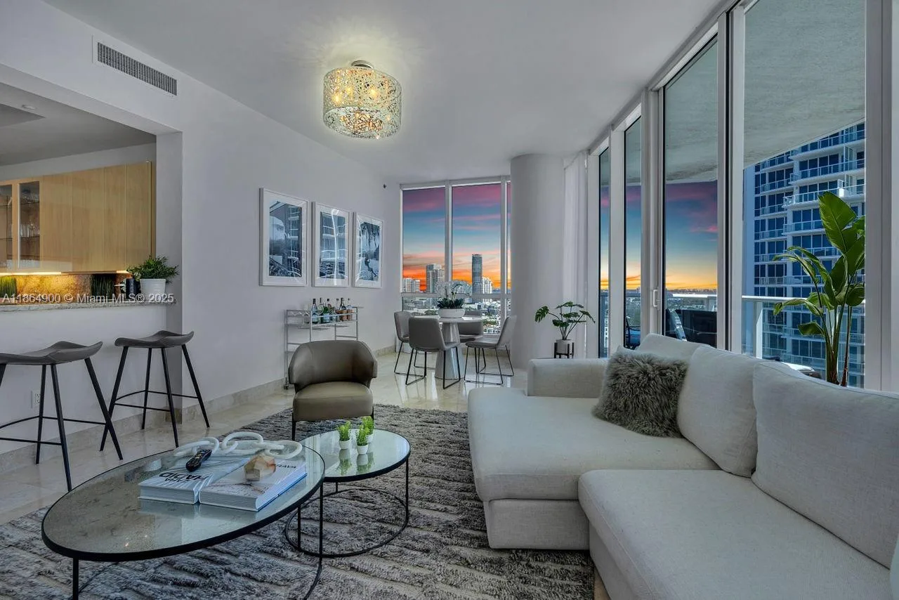 100 S Pointe Dr # 2208, Miami Beach, FL 33139 photo 3