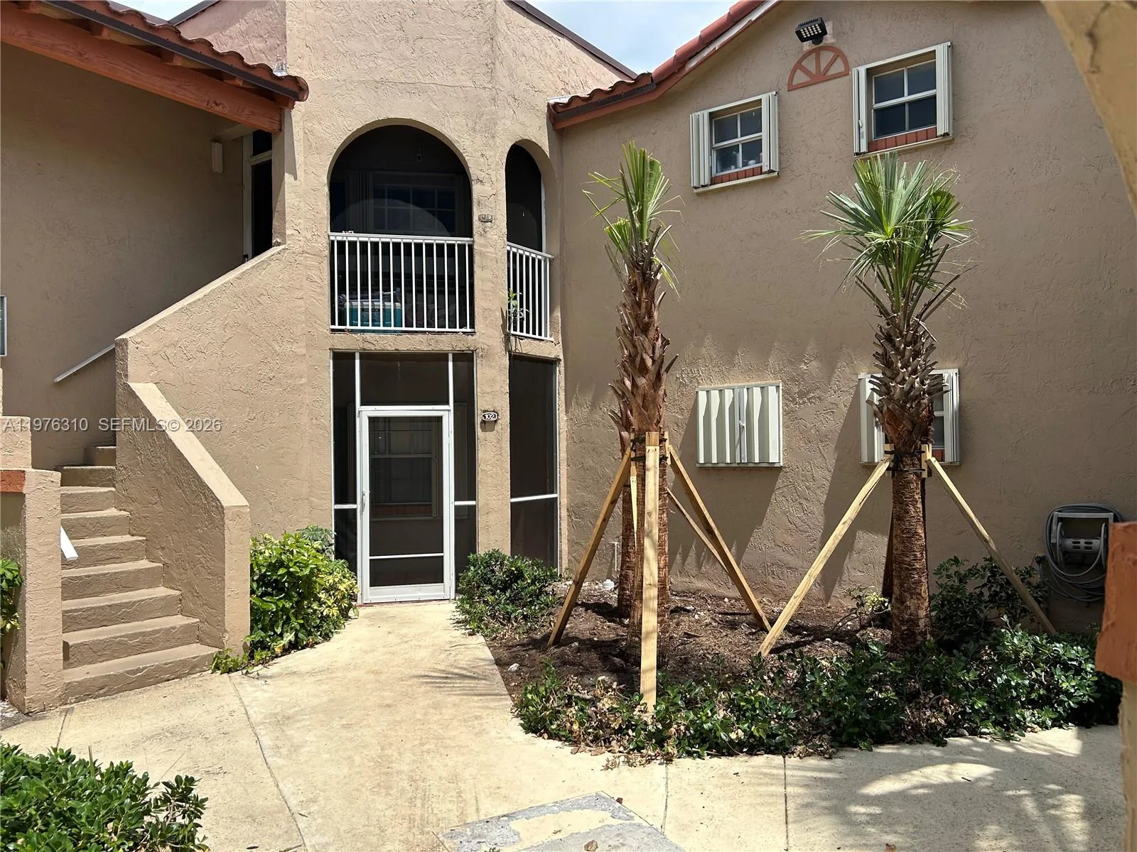 301 SW 86th Ave # 102, Pembroke Pines, FL 33025