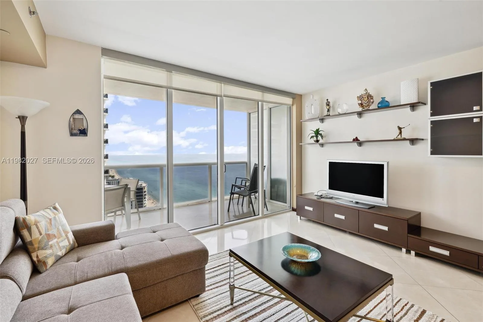 1830 S Ocean Dr # 3909, Hallandale Beach, FL 33009