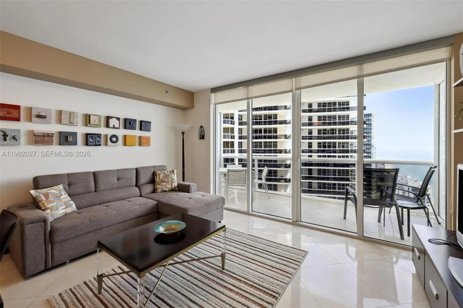 1830 S Ocean Dr # 3909, Hallandale Beach, FL 33009 photo 2