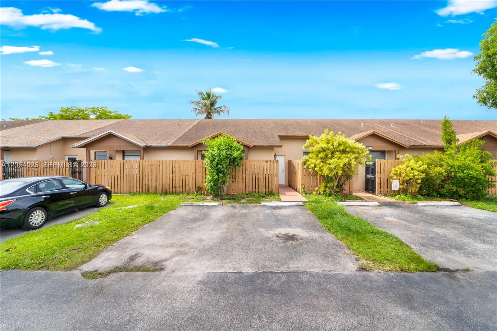 6742 NW 188th Ter # 6742, Hialeah, FL 33015 photo 2