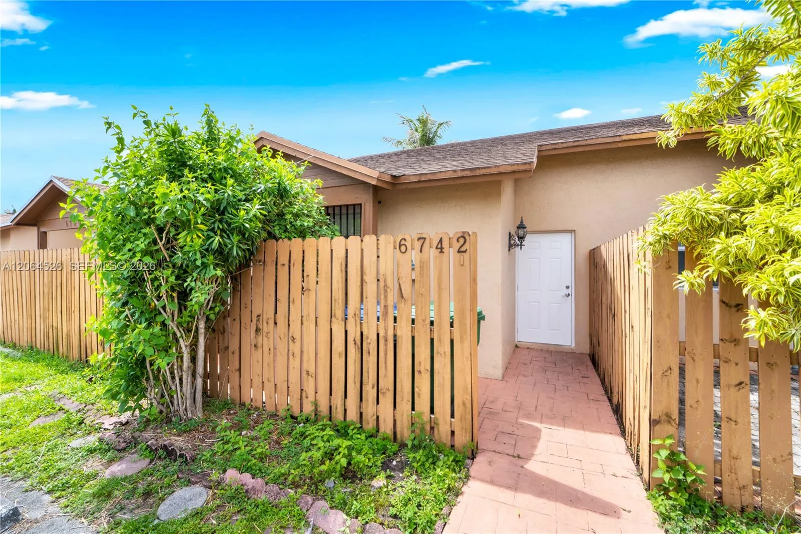 6742 NW 188th Ter # 6742, Hialeah, FL 33015 photo 3