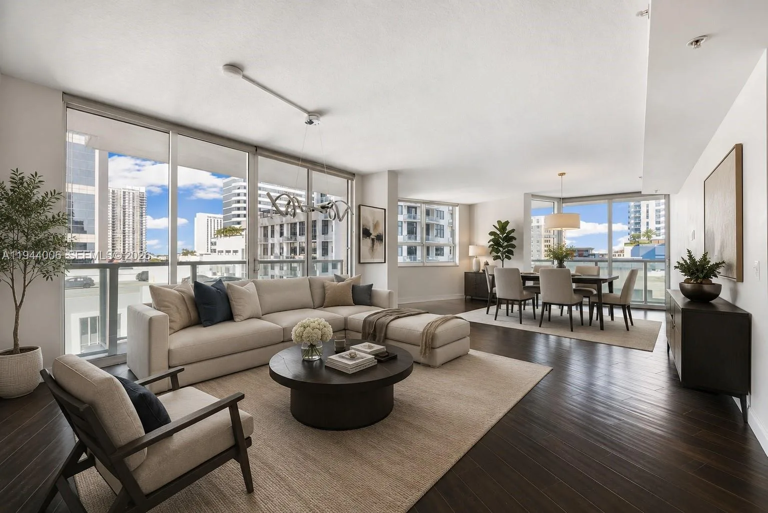 350 Las Olas Place