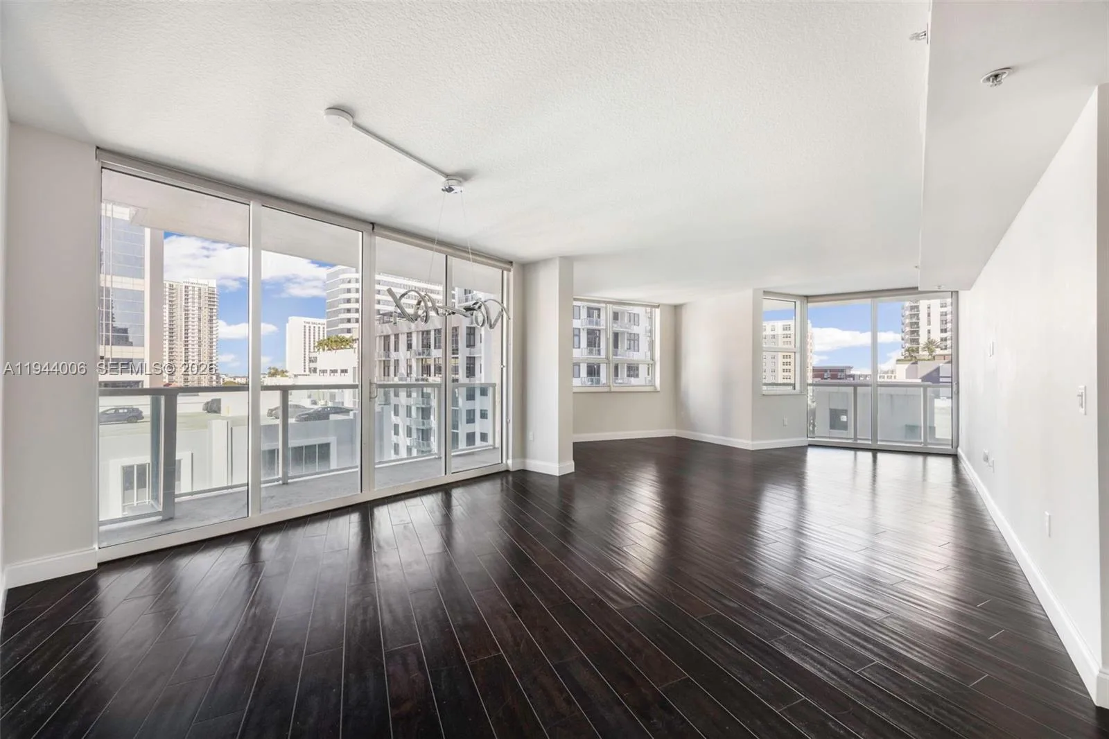 350 SE 2nd St # 870, Fort Lauderdale, FL 33301 photo 3