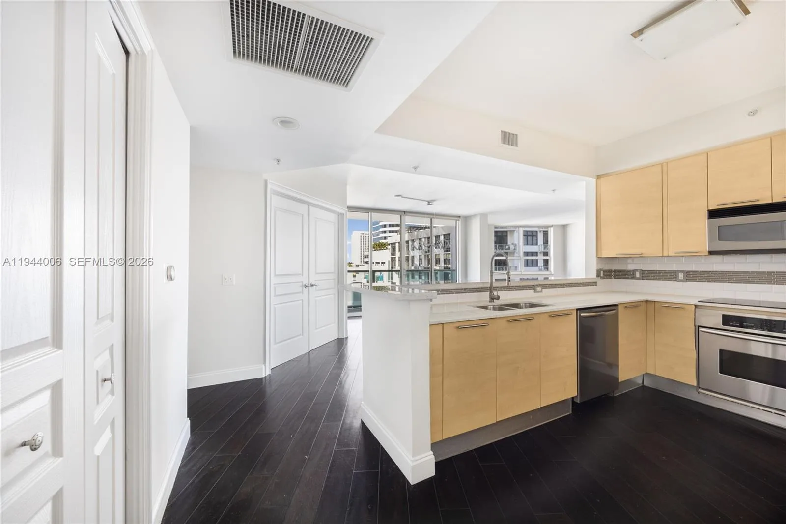 350 SE 2nd St # 870, Fort Lauderdale, FL 33301 photo 7