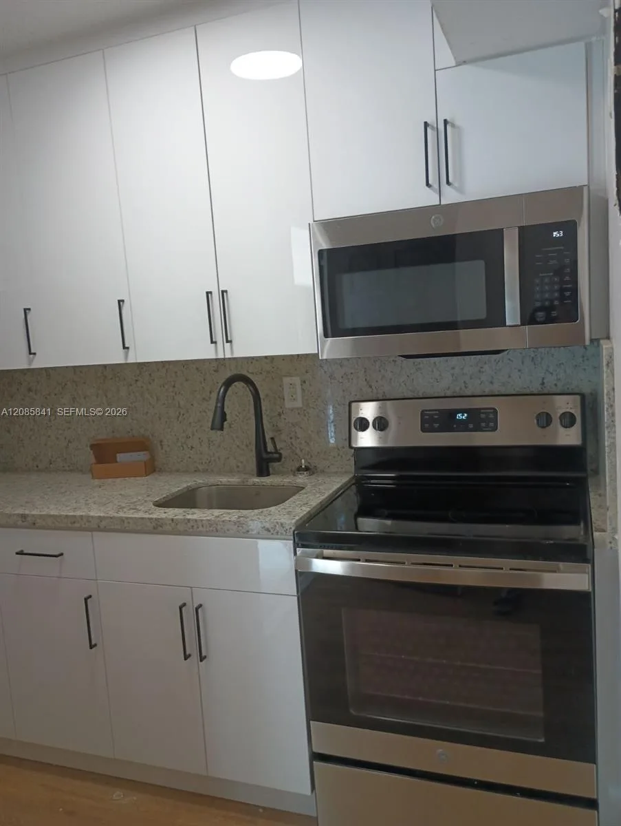 1484 NW 15th Avenue # 5, Miami, FL 33125