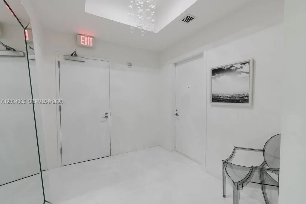 851 NE 1st Ave # 2303, Miami, FL 33132 photo 2