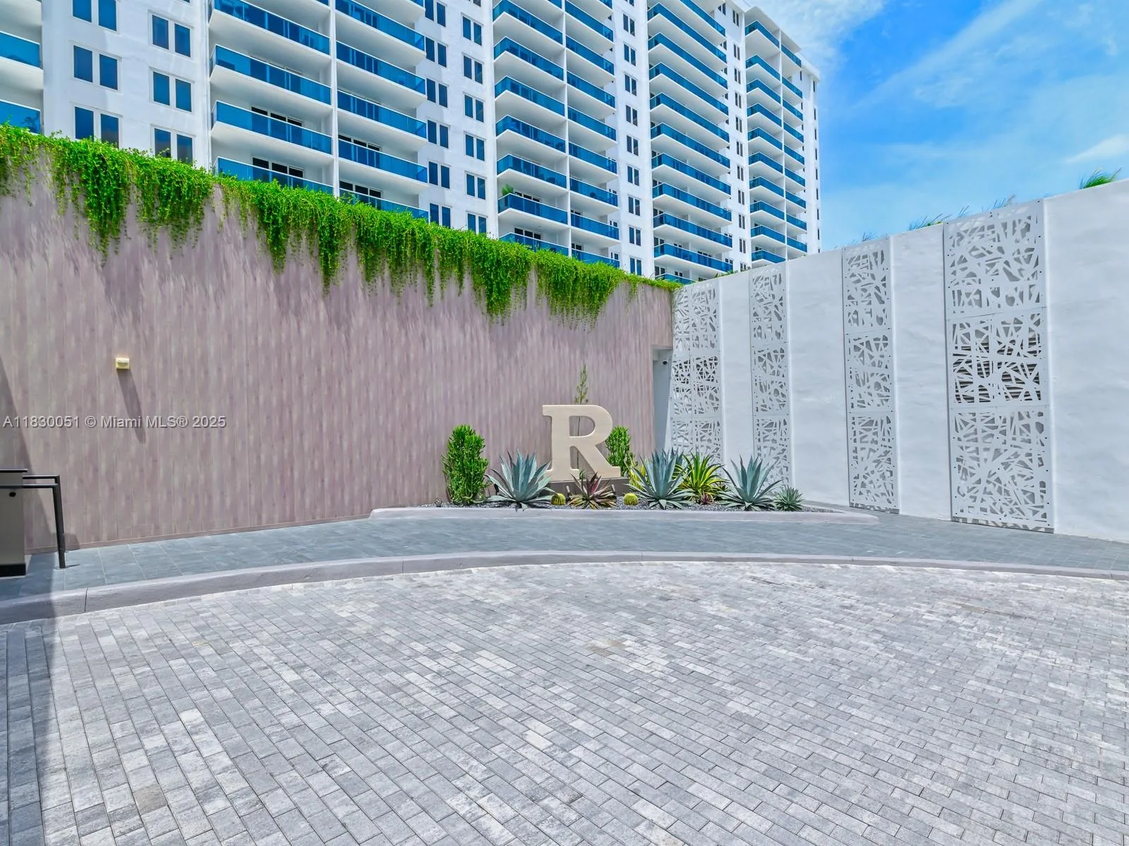 2301 Collins Ave # 1631, Miami Beach, FL 33139 photo 2