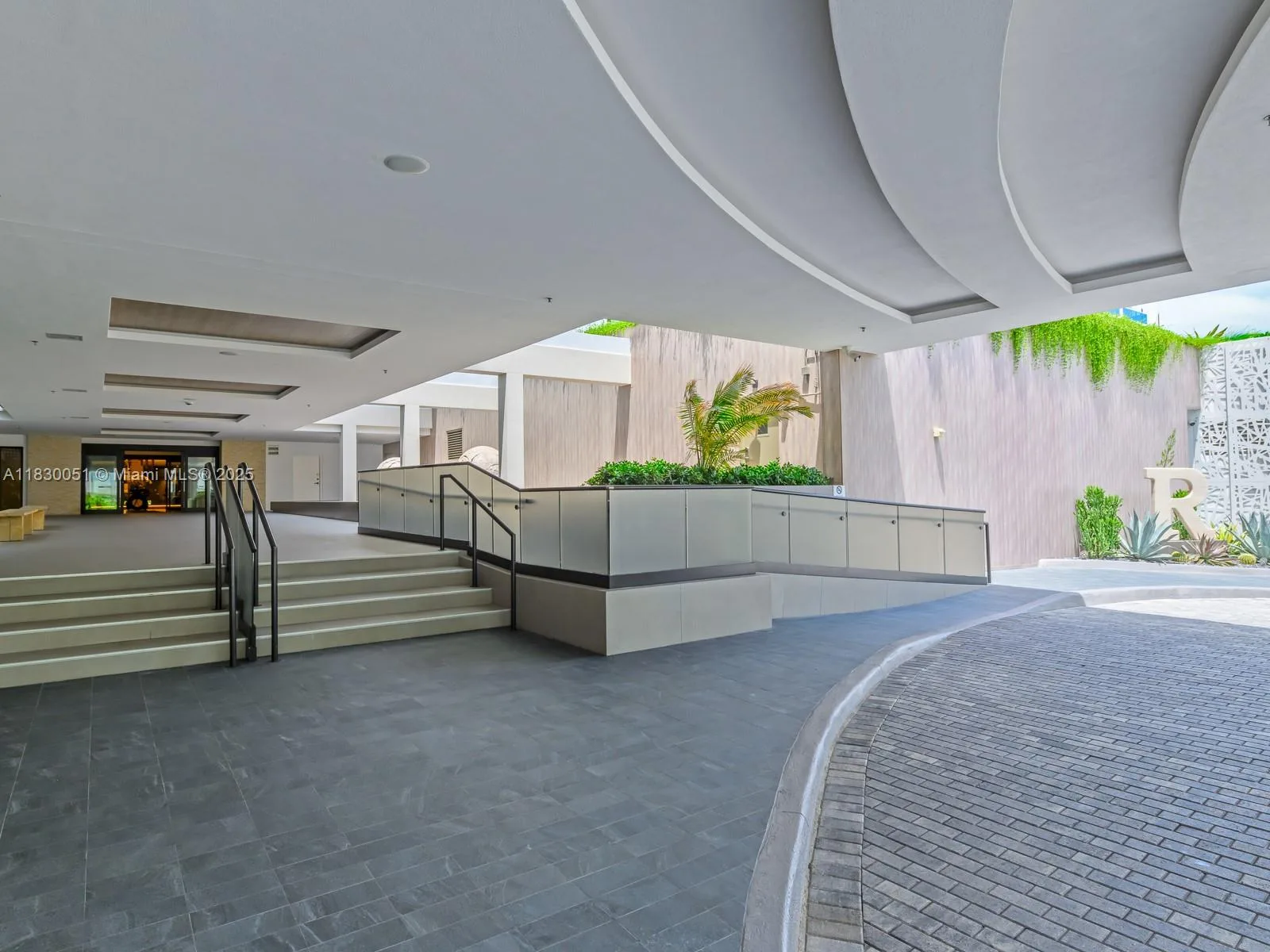 2301 Collins Ave # 1631, Miami Beach, FL 33139 photo 4