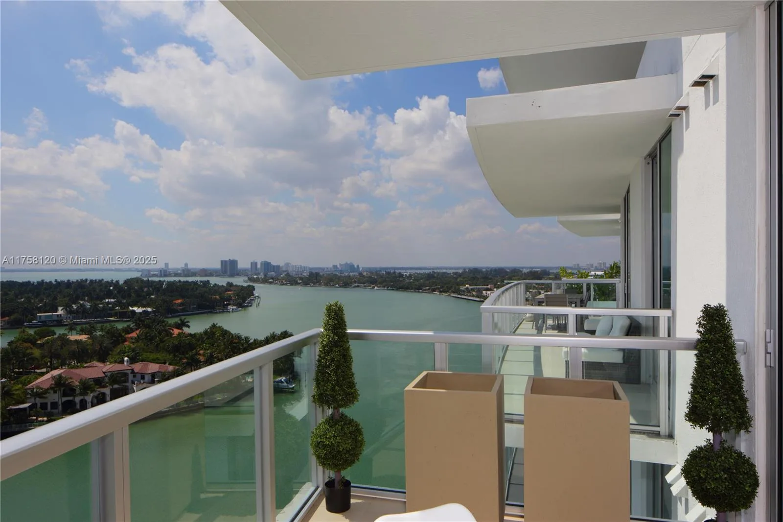 6700 Indian Creek Dr # PH5, Miami Beach, FL 33141 photo 3