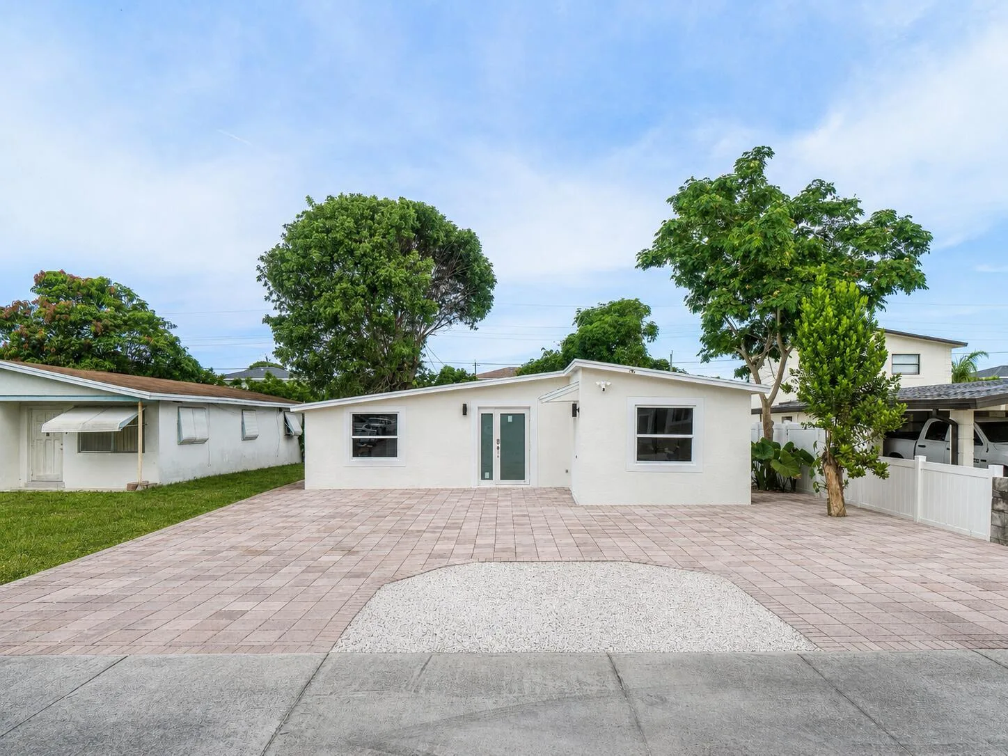 325 SW 8TH Avenue, Delray Beach, FL 33444