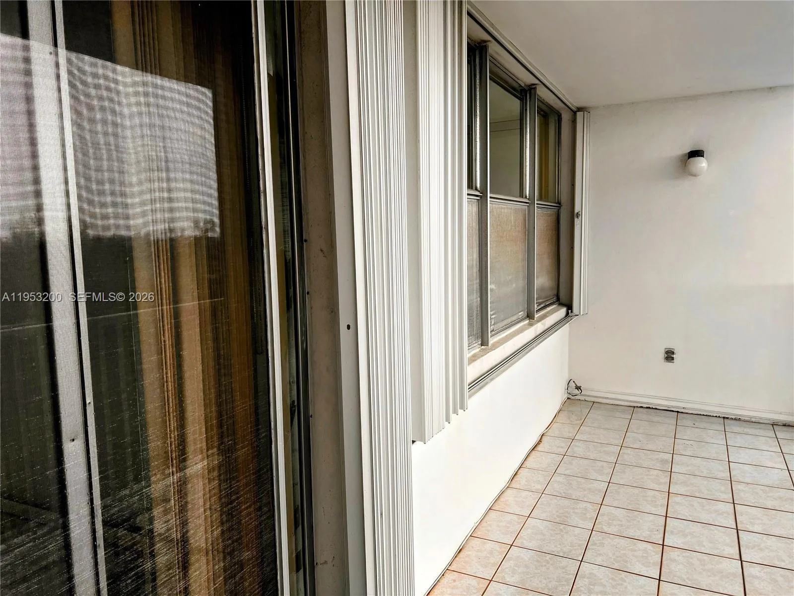1300 NE Miami Gardens Dr # 1001E, Miami, FL 33179 photo 2