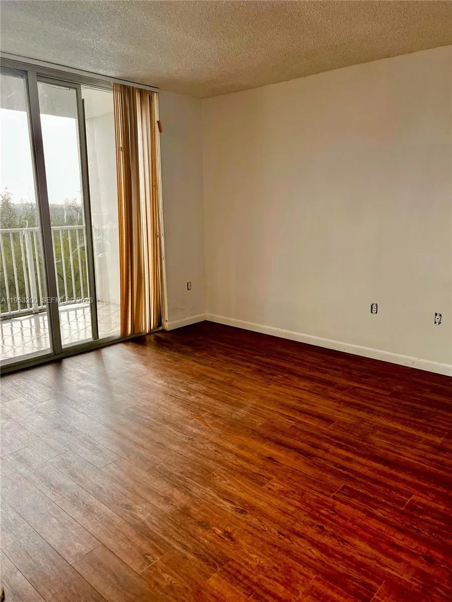 1300 NE Miami Gardens Dr # 1001E, Miami, FL 33179 photo 3