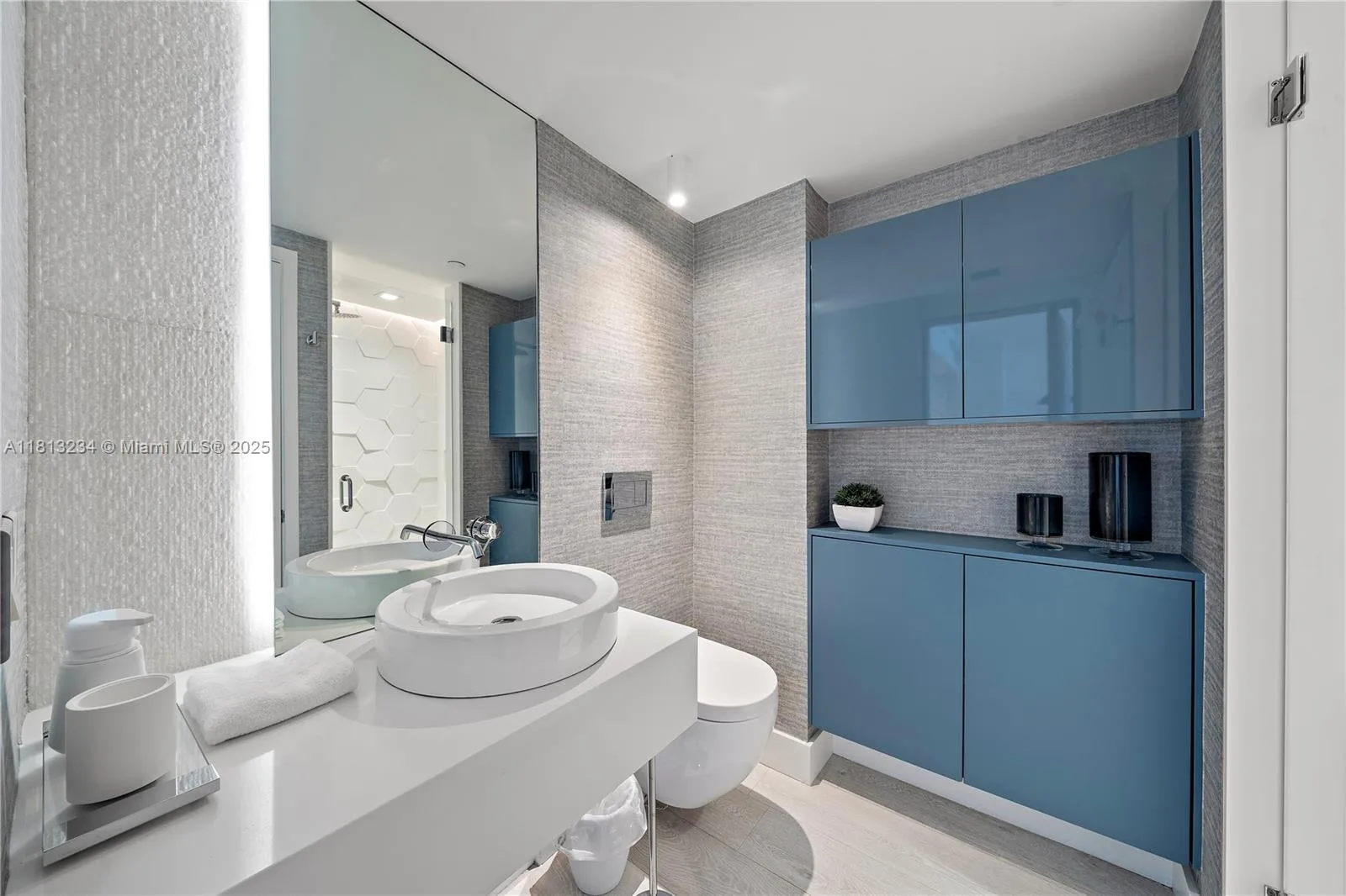 1500 Ocean Dr # 910, Miami Beach, FL 33139 photo 9