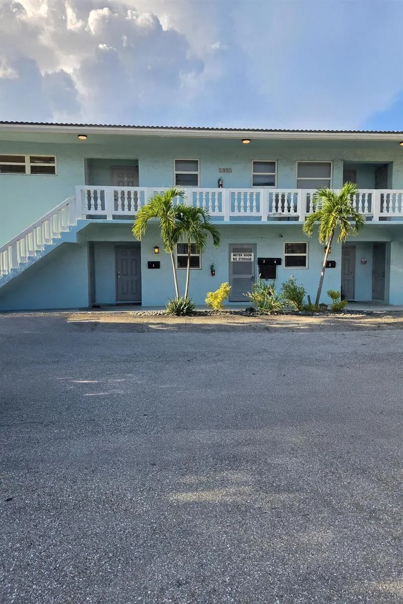 1001 SE 3rd Street # 3, Deerfield Beach, FL 33441